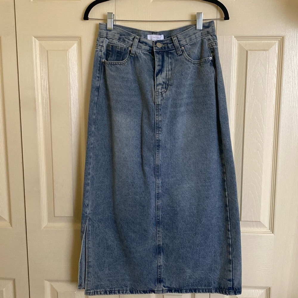 Oak + Fort Denim Midi Skirt